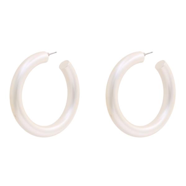 MODERN ROUND CHUNKY OPEN 2 INCH HOOP EARRING