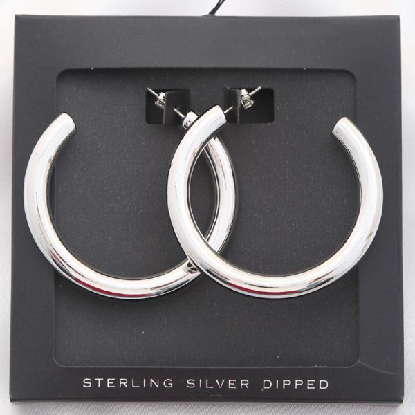 OPEN HOOP EARRING