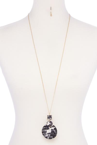 SQUARE METAL EDGE GENUINE LEATHER PENDANT NECKLACE