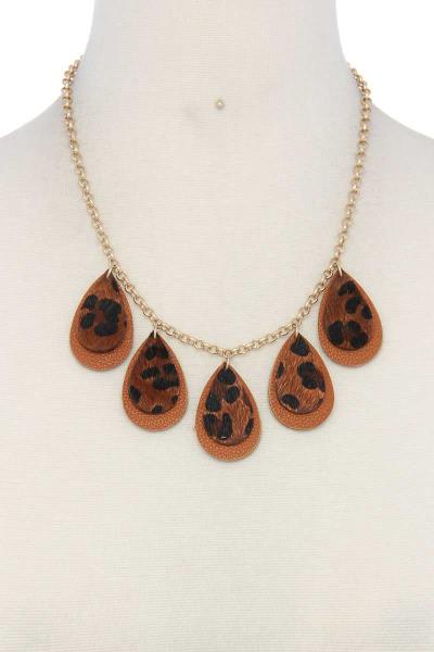 Animal Print Teardrop Shape Dangle Necklace