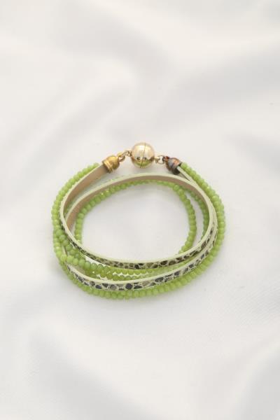 ANIMAL PRINT BEADED MAGNETIC BRACELET