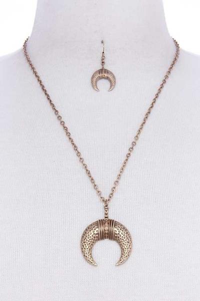 FASHION CRESCENT MOON PENDANT NECKLACE AND EARRING SET