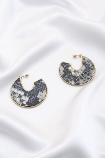 Geometric Snake Pattern Metal Earring