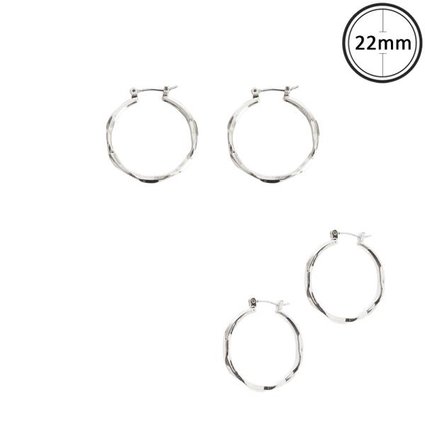 METAL TEXTURE HOOP EARRING