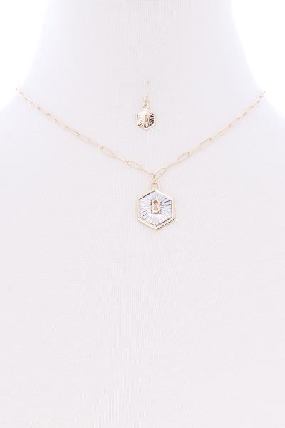 LOCK PENDANT METAL NECKLACE EARRING SET