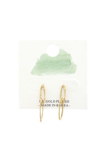 Bent Oval Shape Earring