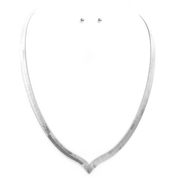 Herringbone Metal Chain V Necklace