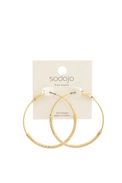 SODAJO METAL HOOP EARRING