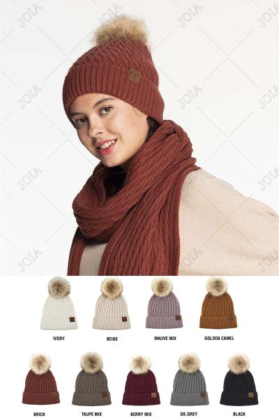 CC HAT HONEY COMB PATTERN BEANIE WITH POM HAT
