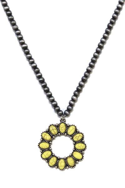 WESTERN STYLE ROUND PENDANT BEAD NECKLACE
