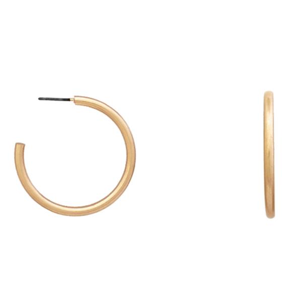 OPEN METAL HOOP EARRING