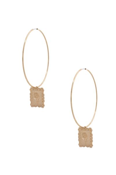 METAL HOOP FLOWER PICTURE DANGLE EARRING