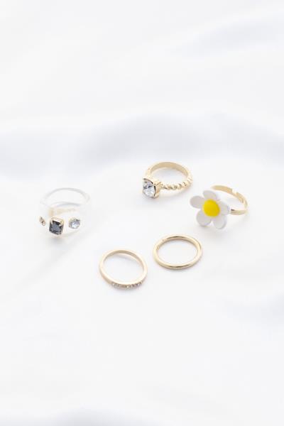 Flower Crystal Assorted Ring Set