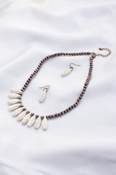 Long Teardrop Bead Necklace