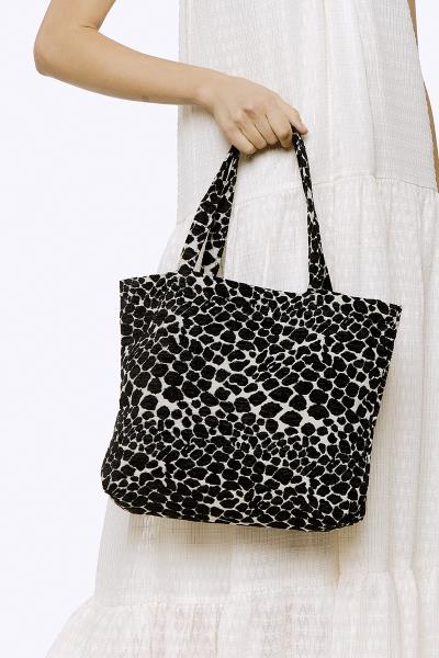 ANIMAL PRINTED TOTE BAG
