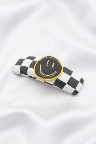 HAPPY FACE CHECKERED PATTERN HARI PIN