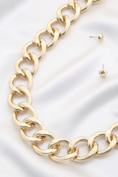 Curb Link Metal Necklace