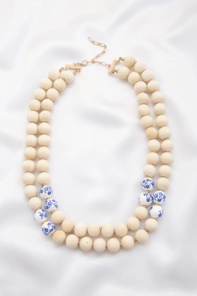 Floral Pattern Wood Bead Necklace