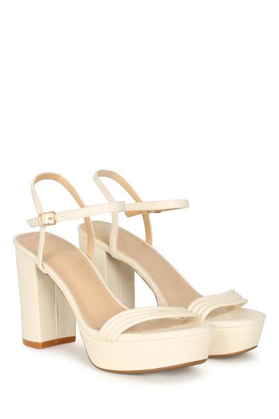 Chic Buckle Wide Heel (12 Pairs)