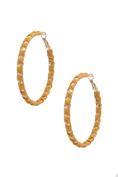 THREAD WRAP HOOP EARRING