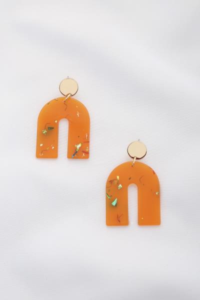 Shell Effect U Shape AC Drop Earring