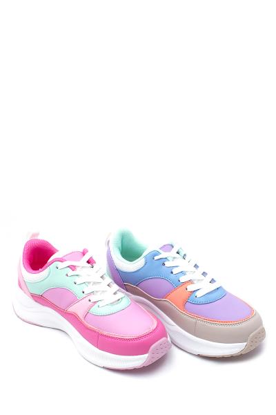 CASUAL SNEAKERS