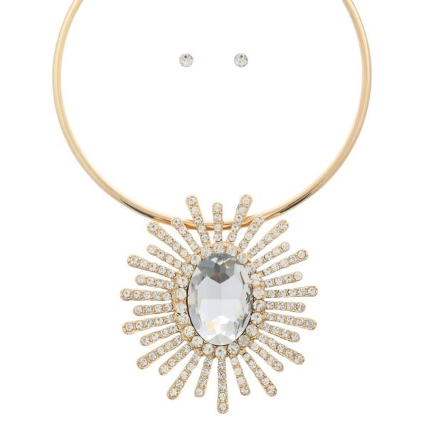 Oval Crystal Pendant Necklace
