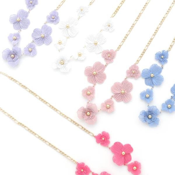 Color Metal Flower Necklace