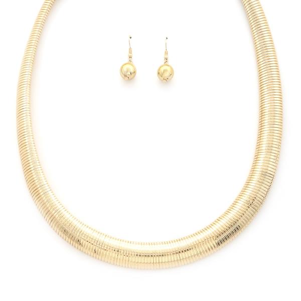 Lined Metal Necklace