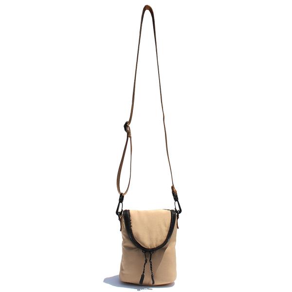 SMOOTH ZIPPER CROSSBODY BAG