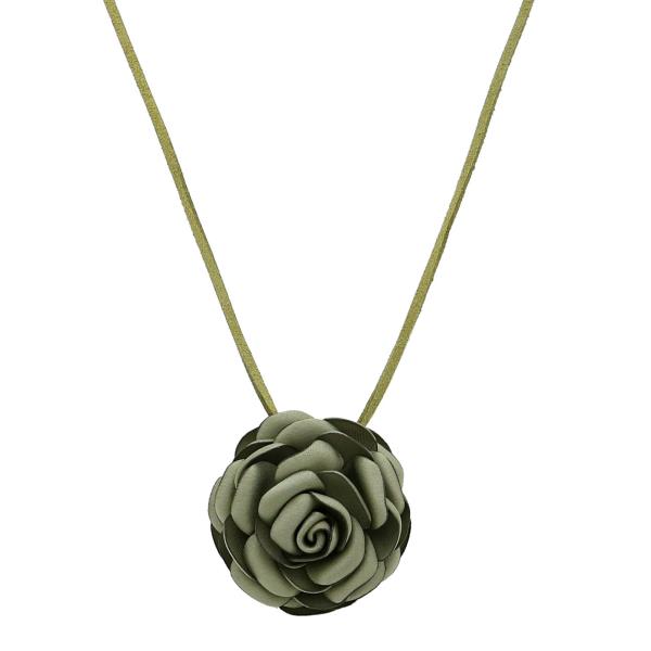 Rose Flower Pendant Necklace