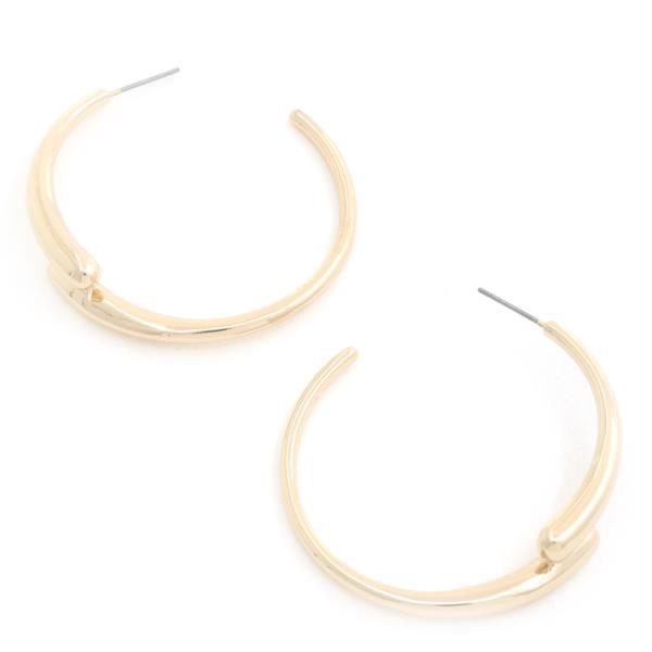 CIRCLE METAL EARRING