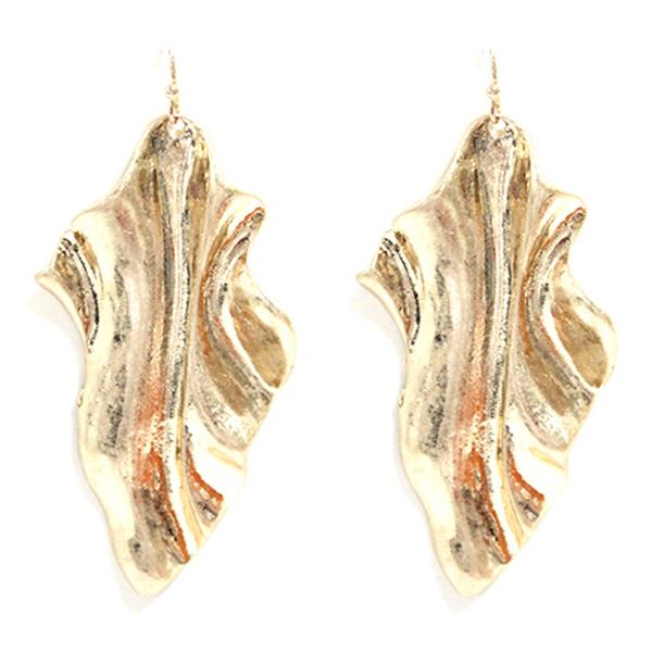Ruffle Metal Earring