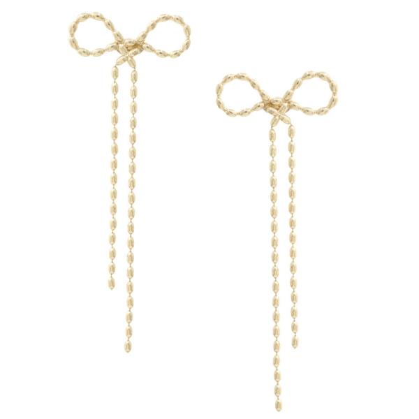 Metal Ribbon Earring
