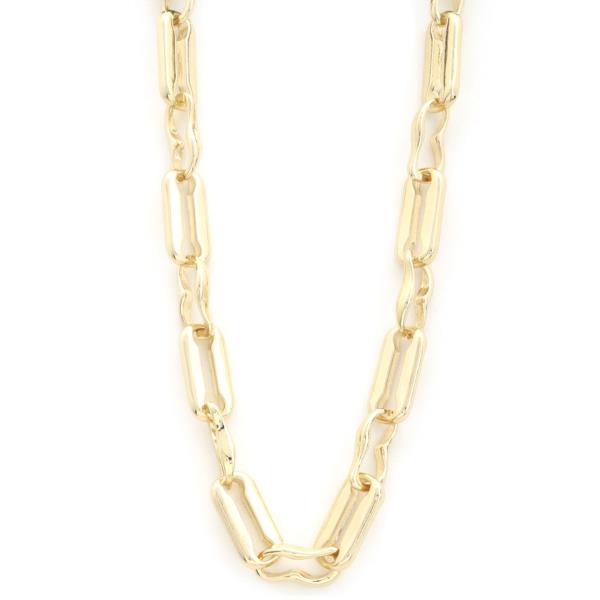 Curb Link Metal Necklace