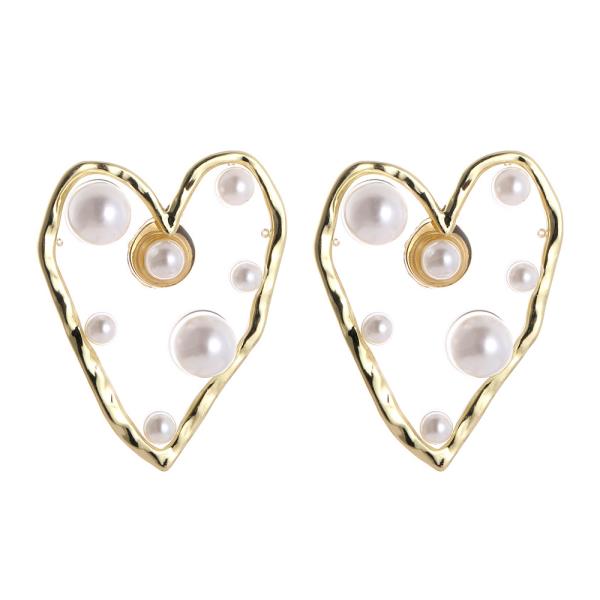 Resin Pearl Stud Heart Earring