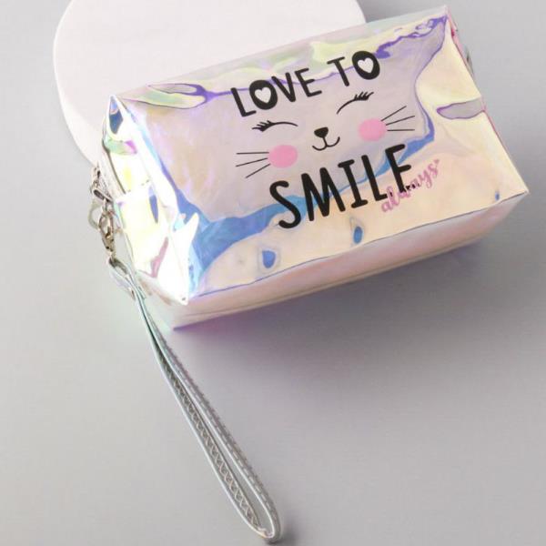 HOLOGRAPHIC CAT SMILE COSMETI C BAG