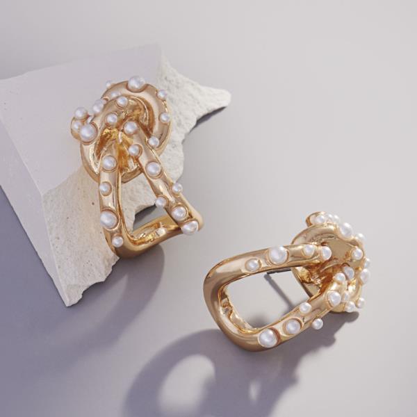Shaped Knot Pearl Pave Post Earring