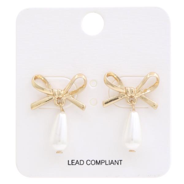 Metal Ribbon Bow with Peardrop Pearl Earring