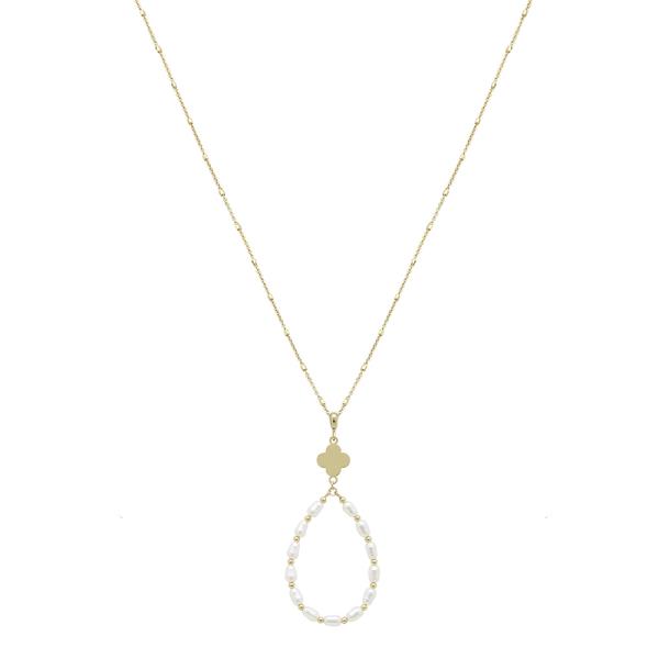 TEARDROP PEARL AND CLOVER NECKLACE