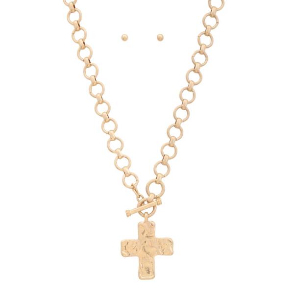 METAL PEARL CROSS PENDANT NECKLACE