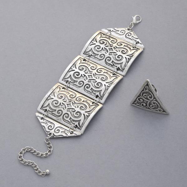 SDJ Western Metal Bracelet Ring Set
