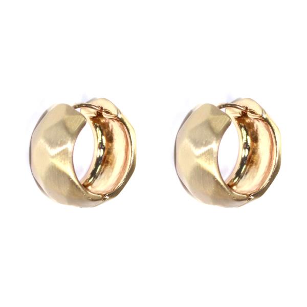 Metal Huggie Earring