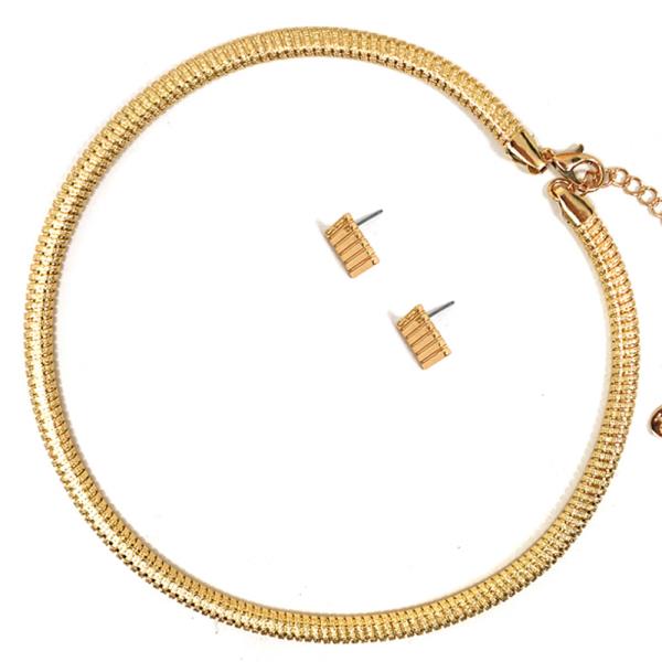 Lined Metal Necklace