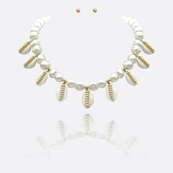 Sea Shell W Pearl Necklace