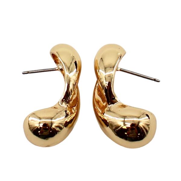 Twisted Metal Earring