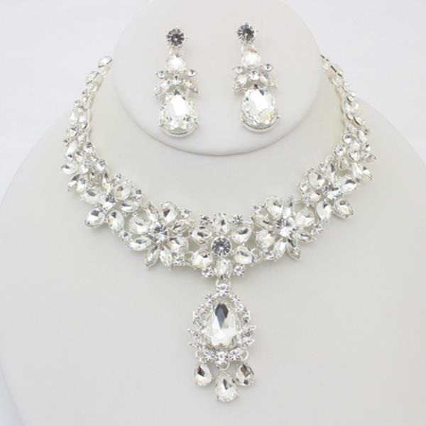 Rhinestone Floral Drop Necklace Earring Set