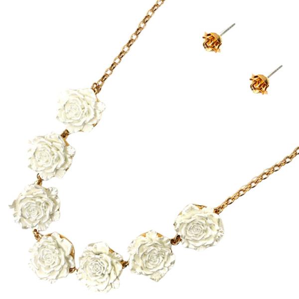 Flower Link Necklace