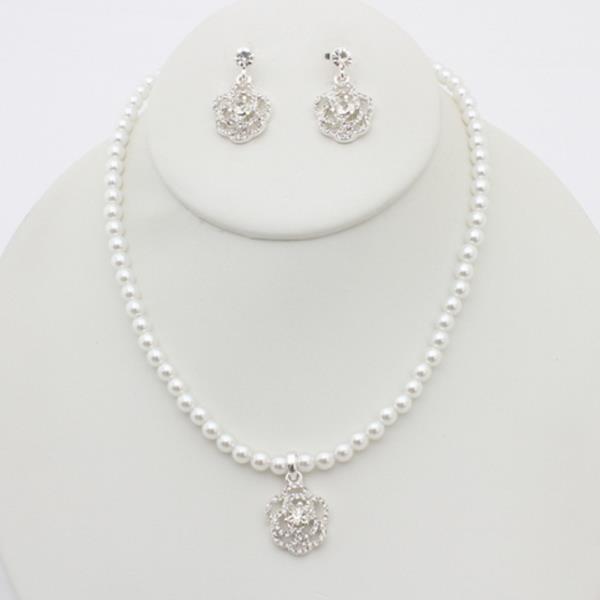 Pearl Rhinestone Rose Pendant Necklace Earring Set