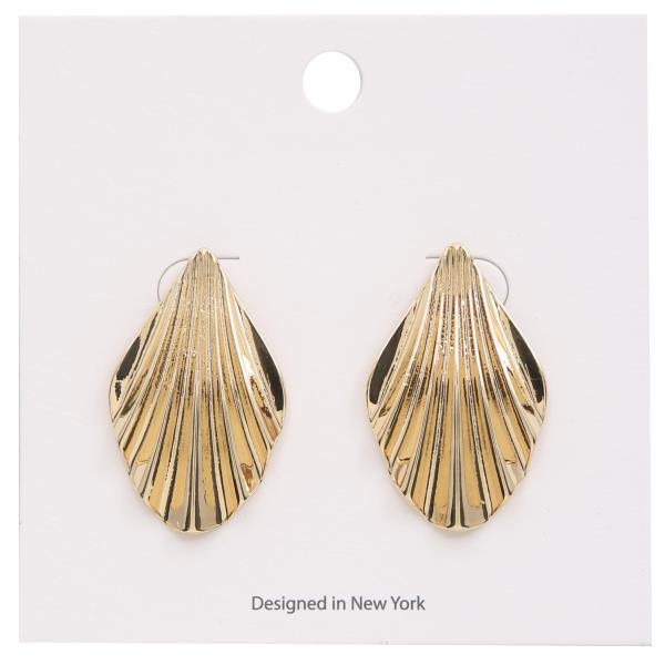 Lined Metal Earring
